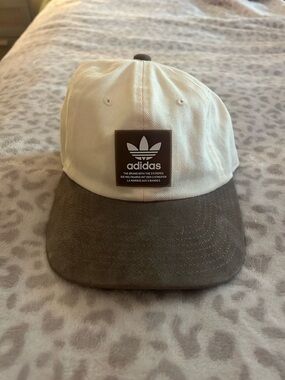 adidas Two-Tone Cream Crown with Brown Brim Hat